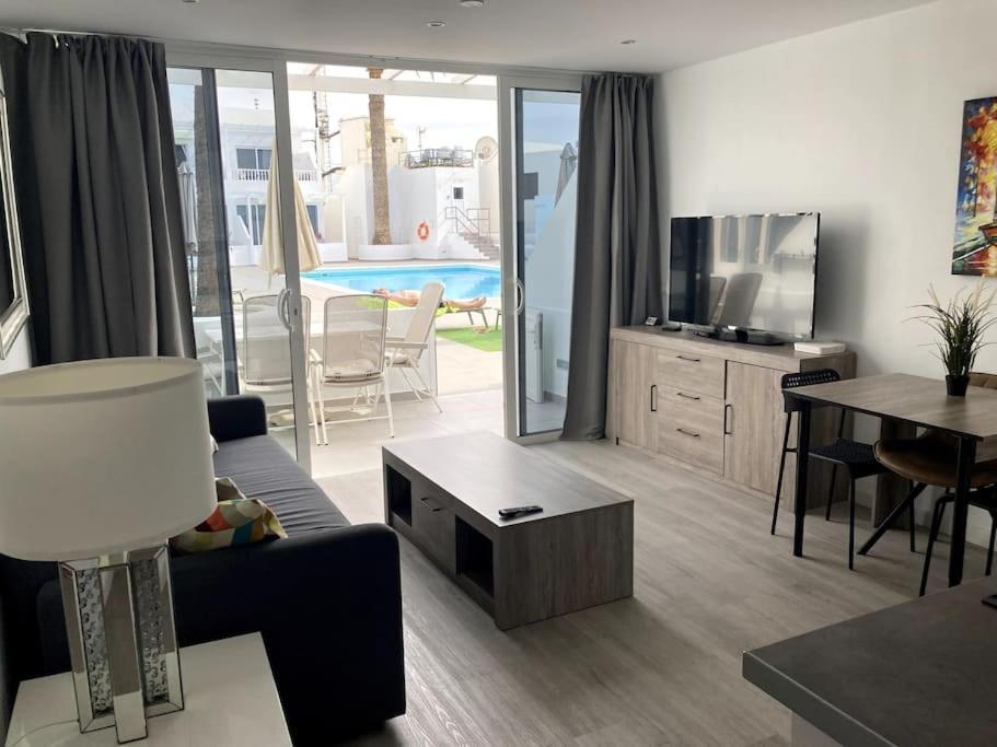 Puerto Del Carmen Airconditioned 2Bed Poolside Apt Екстериор снимка