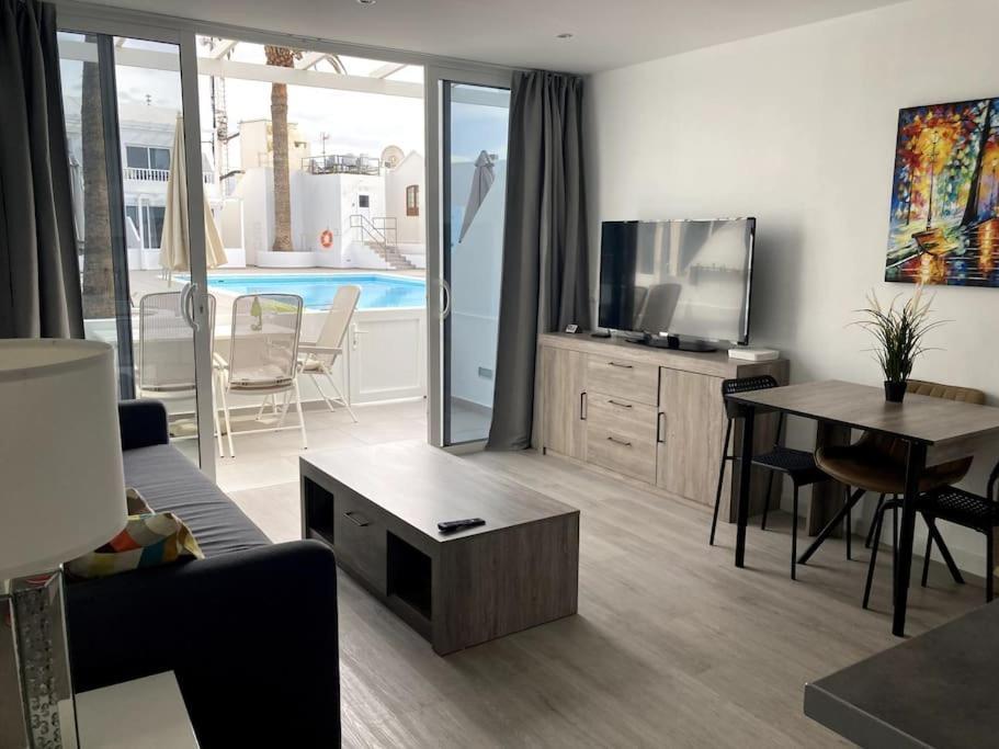 Puerto Del Carmen Airconditioned 2Bed Poolside Apt Екстериор снимка
